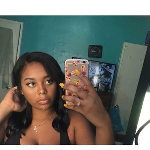 Meet your Posher, Marian